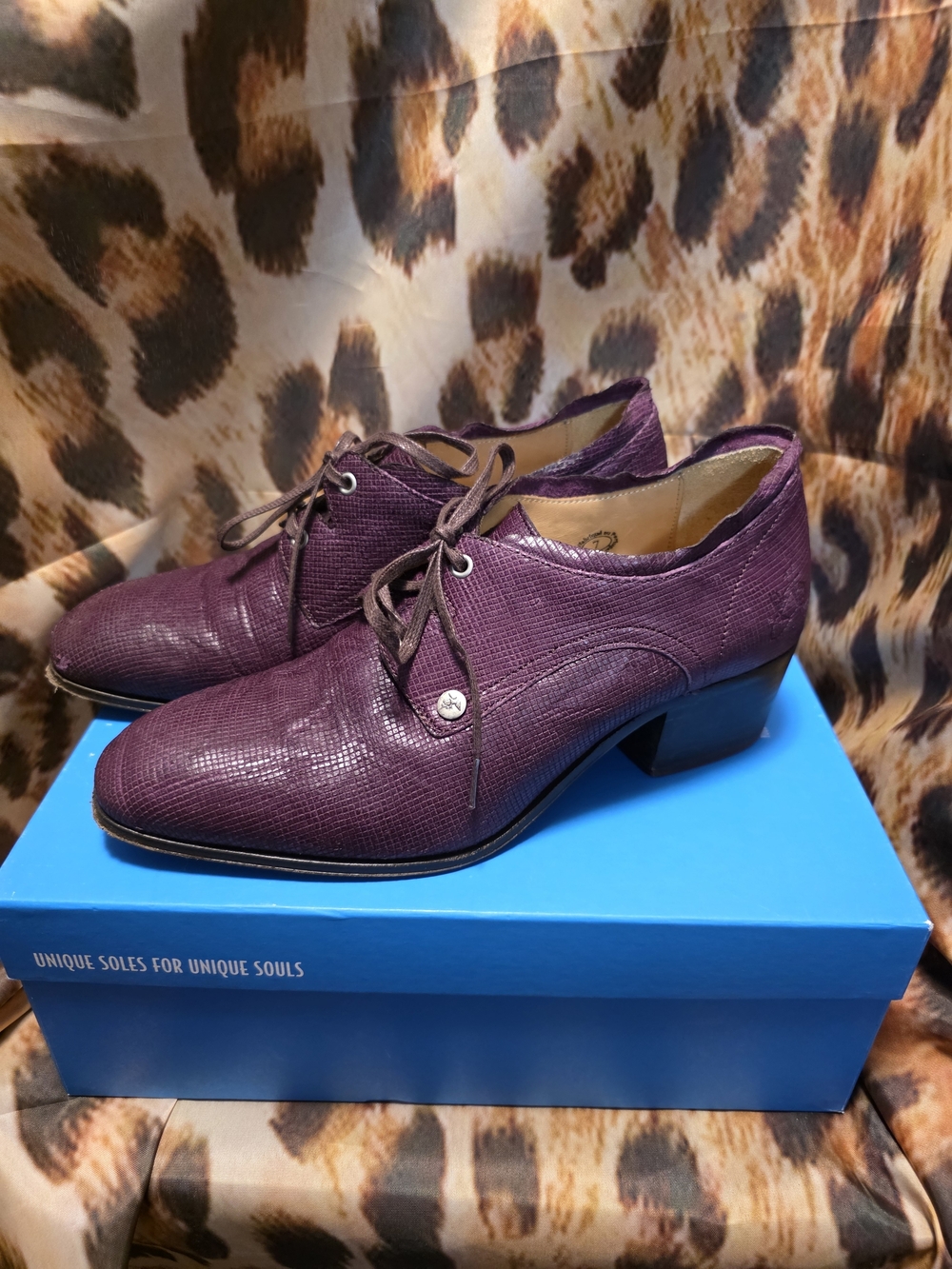 John Fluevog Passage PATUXAI Simple Purple Lace-Up Heeled Oxfords - Size 7-7.5